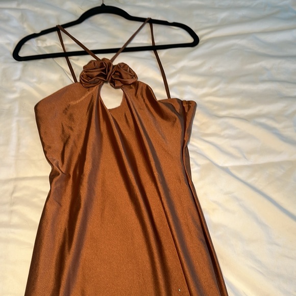 Copper Floor Length Dress/Gown with front flower detail size M - Picture 3 of 6